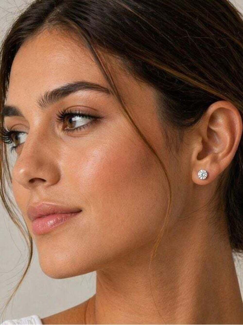 Sparkling Round Crystal Stud Earrings - Silver